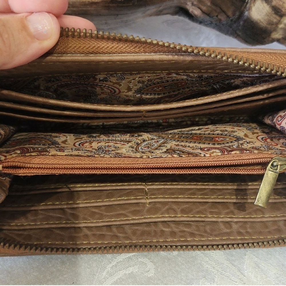 Brown Owl Wallet - Picture 9 of 12